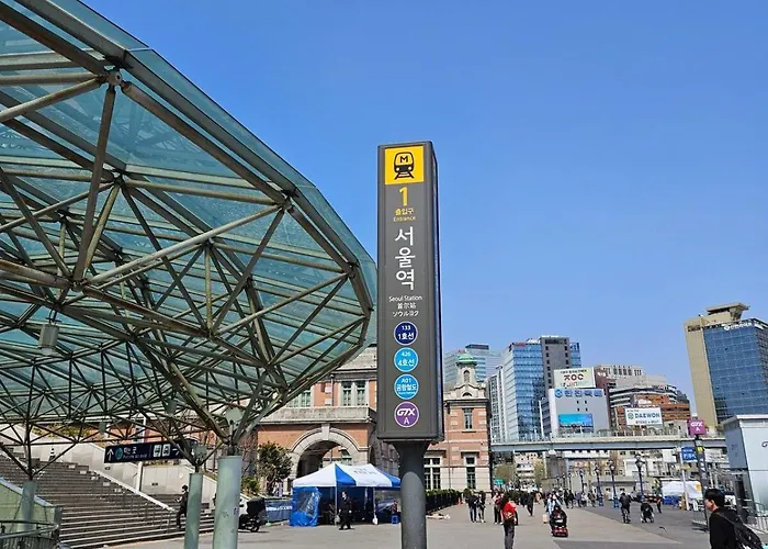 서울역 도보, 최대 7인, 예쁜 감성 숙소, 유명 관광지 이동 편리, 공항 철도